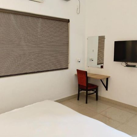 Hotel Lakeview By Bookingcare Chhatarpur المظهر الخارجي الصورة
