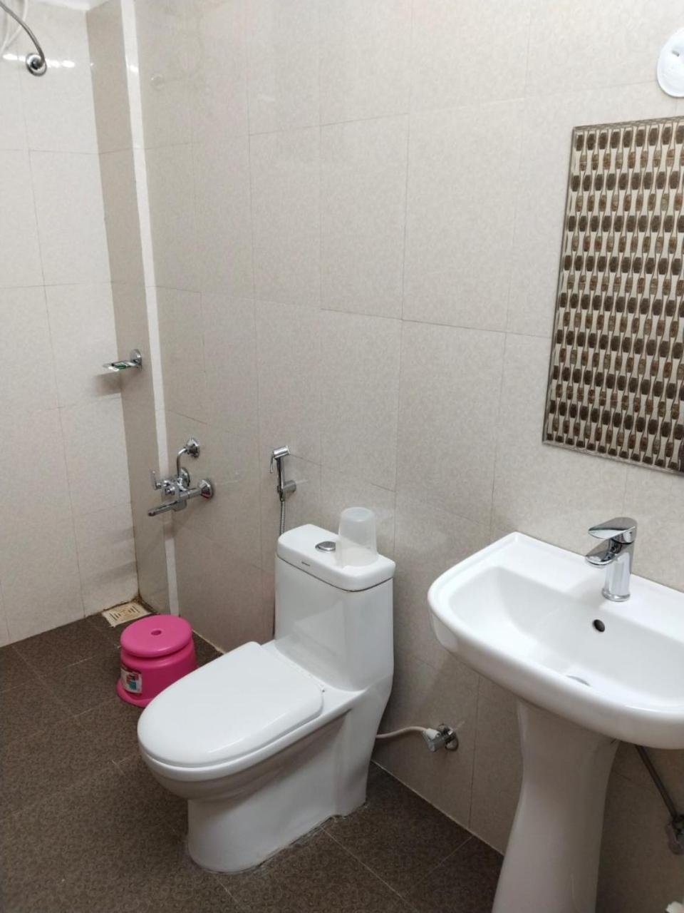 Hotel Lakeview By Bookingcare Chhatarpur المظهر الخارجي الصورة